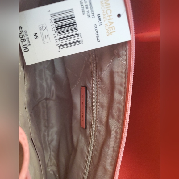 NEW beautiful Michael Kors large Emelia tote Grapefruit (light coral) - Picture 5 of 16
